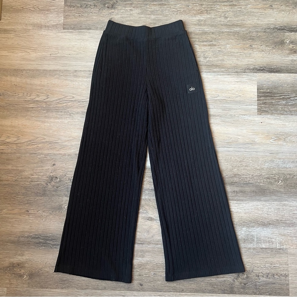 ALO Yoga Black Ribbed Pants